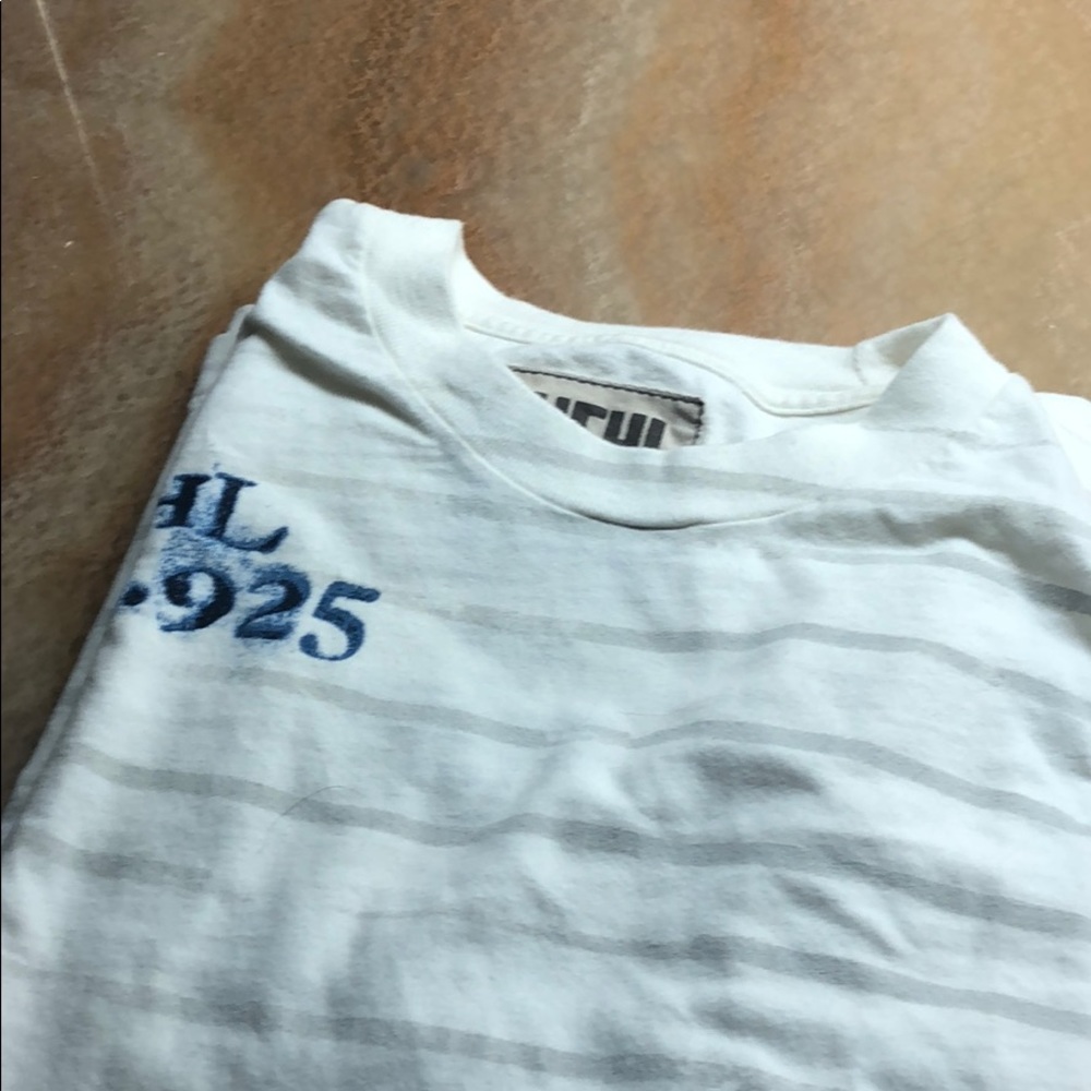 Ruehl t shirt